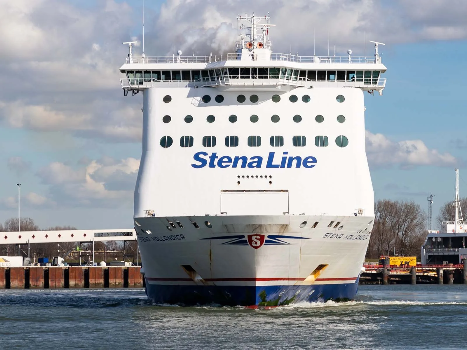 The Stena Hollandica arriving at Hook of Holland